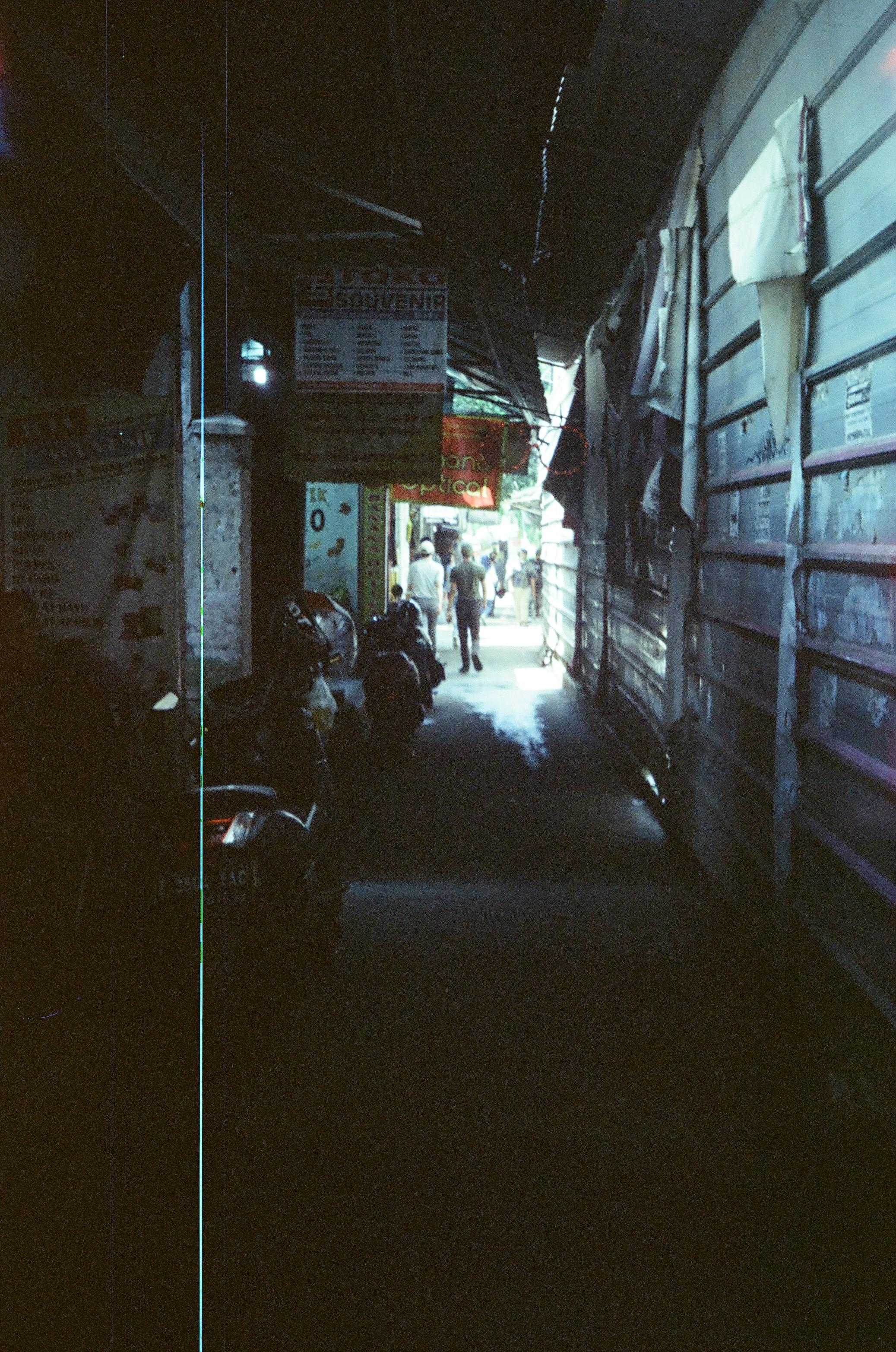 Full screen image 10
